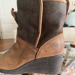 Ugg wedge boots